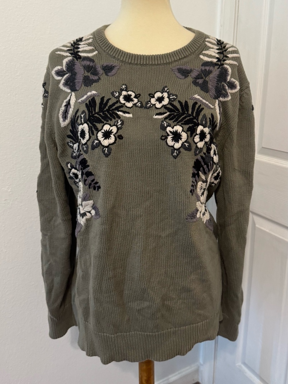 J.Lindeberg Floral Embroidered Graphic Crewneck Sweater Hakan Flower Sage XL